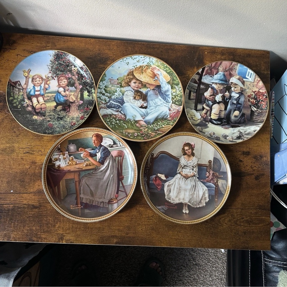 Lot of 5 Vintage Collector Plates - Norman Rockwell, M.J. Hummel, & Sandra Kuck